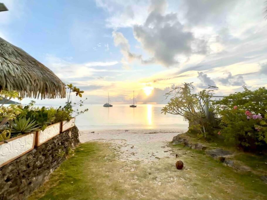 Meri Lodge Huahine Fare 外观 照片